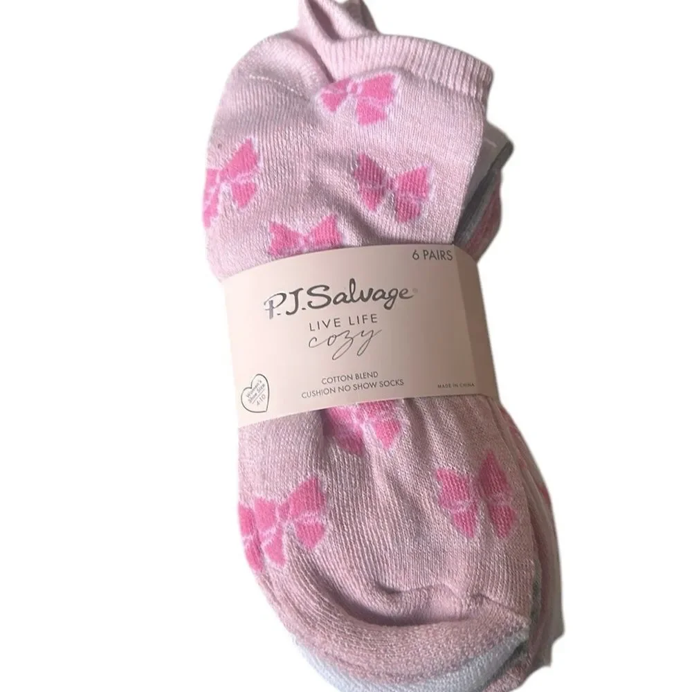 P.J. Salvage 🎀 6 Pairs of No Show Socks!